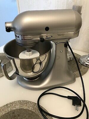 Batidora Kitchenaid con accesorios