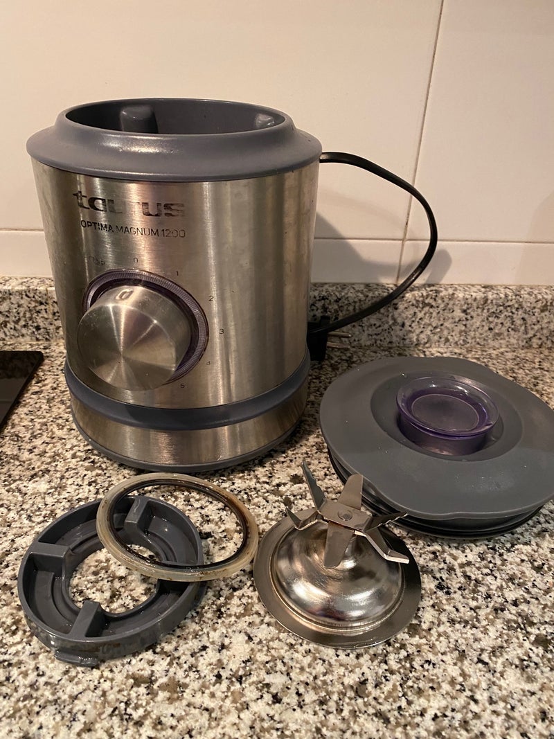 Batidora taurus optima magnum 1200 SIN VASO