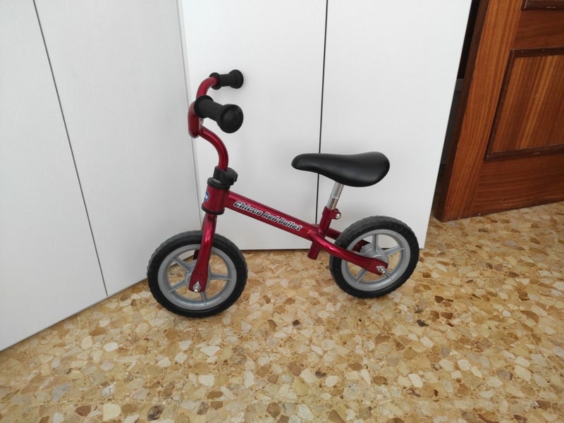 bici chico con pedales