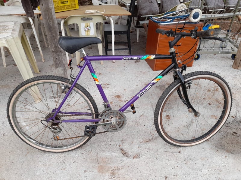 bicicleta ay que cambiar las ruedas 
