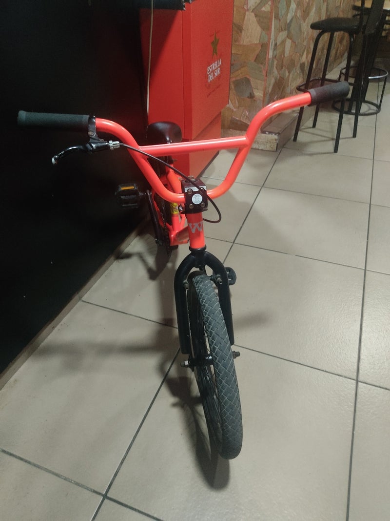 bicicleta BMX prec 140 negociables