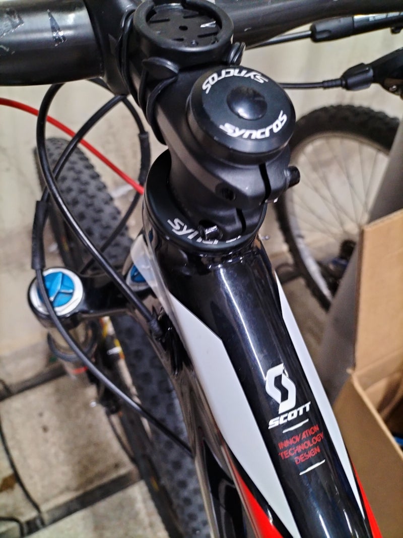 Bicicleta BTT carbono 12v Scott 