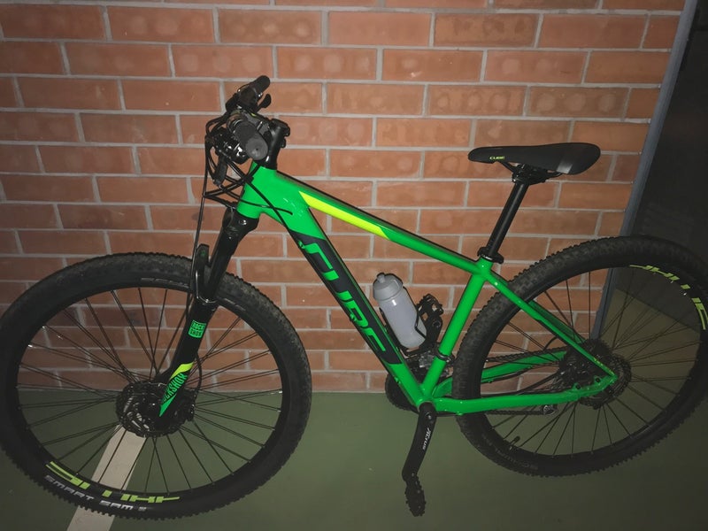 Bicicleta cube