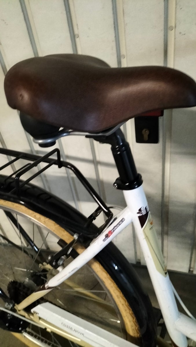 Bicicleta de paseo Coluer, dos salidas.