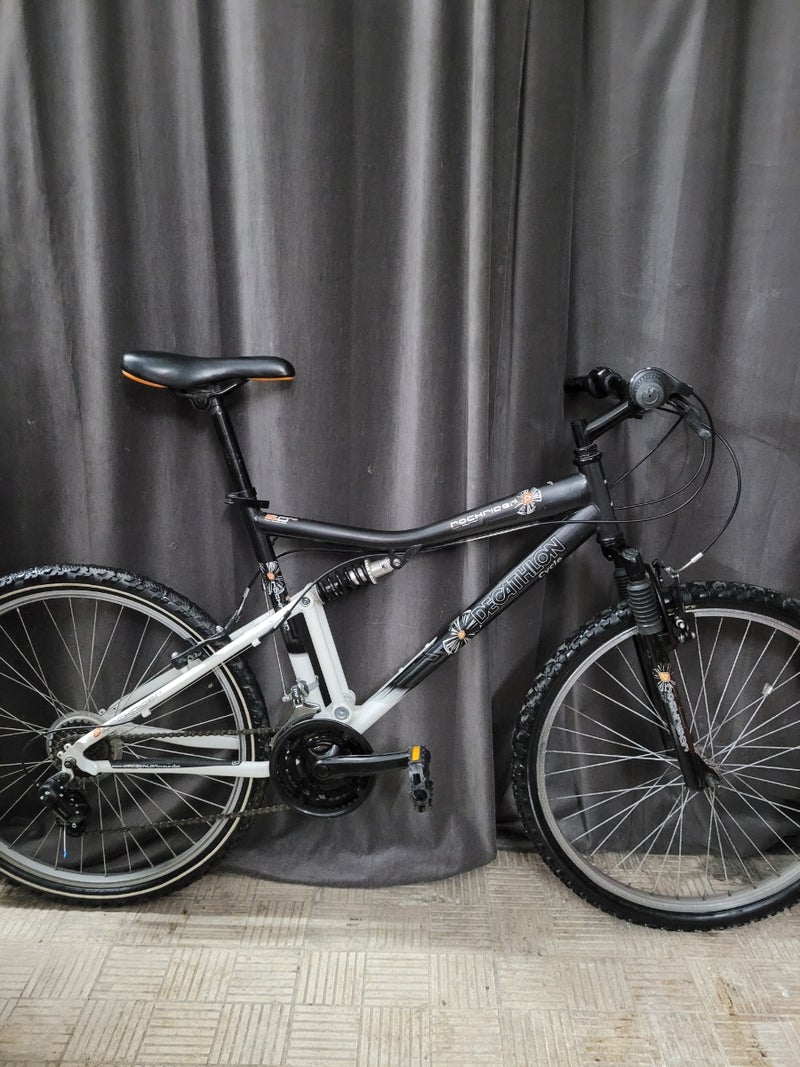 Bicicleta doble suspensión 