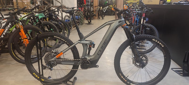 bicicleta electrica Cube Stereo Hybrid TM 140 ebik