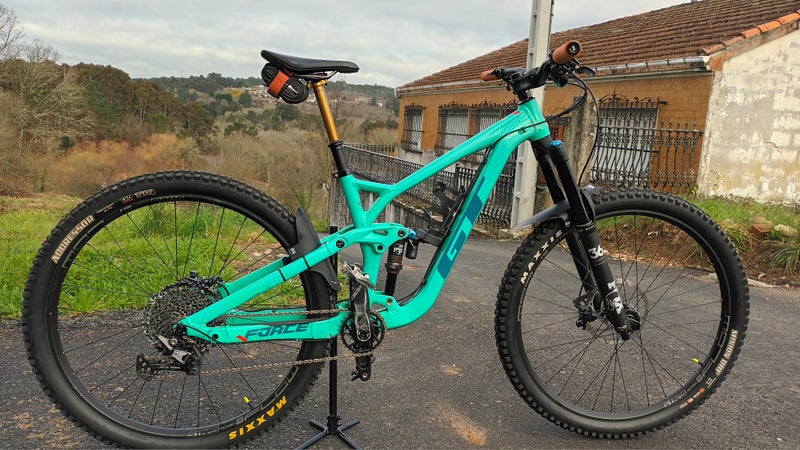 BICICLETA ENDURO GT FORZE EXPERT 29