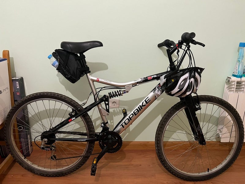 Bicicleta gris 
