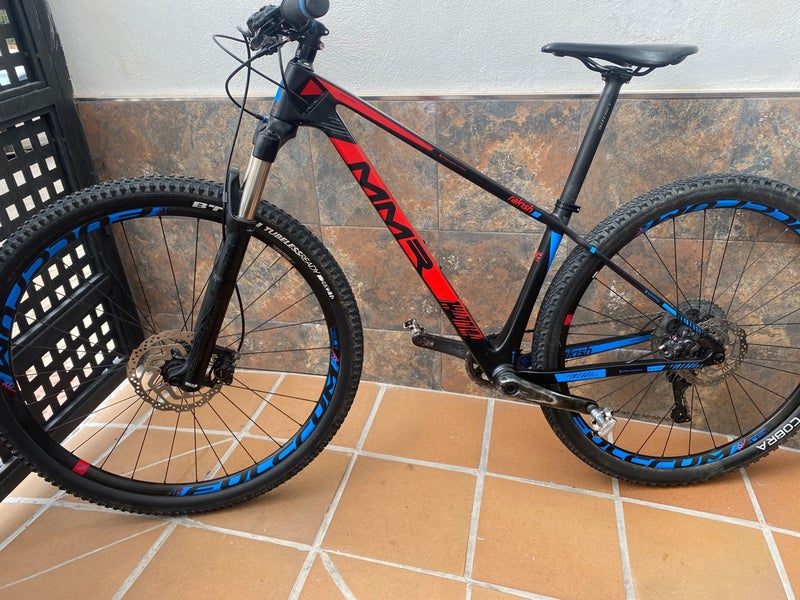 Bicicleta MTB CARBONO 29