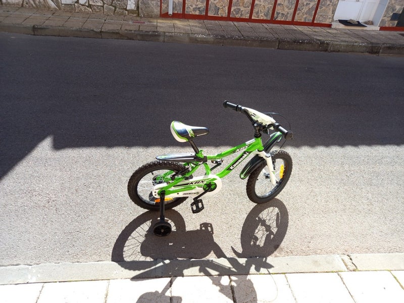 Bicicleta niñas y niños 