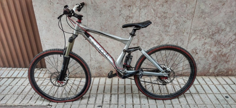 Bicicleta Scott Genius 60