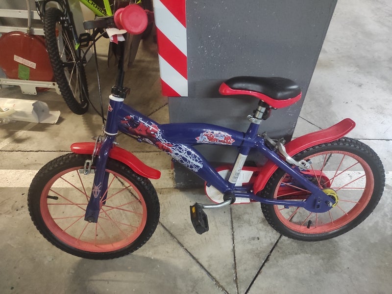 bici niños talla 16 Spiderman 