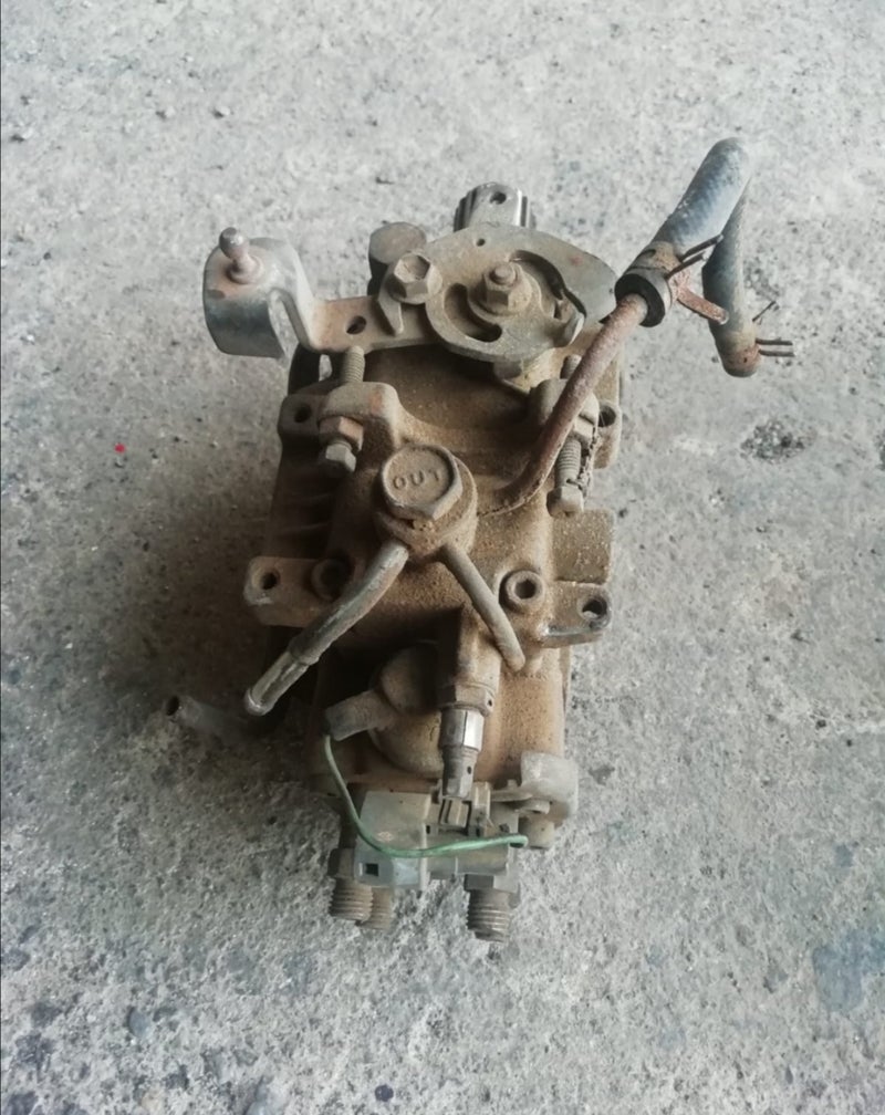 Bomba inyección Toyota BJ73 3500