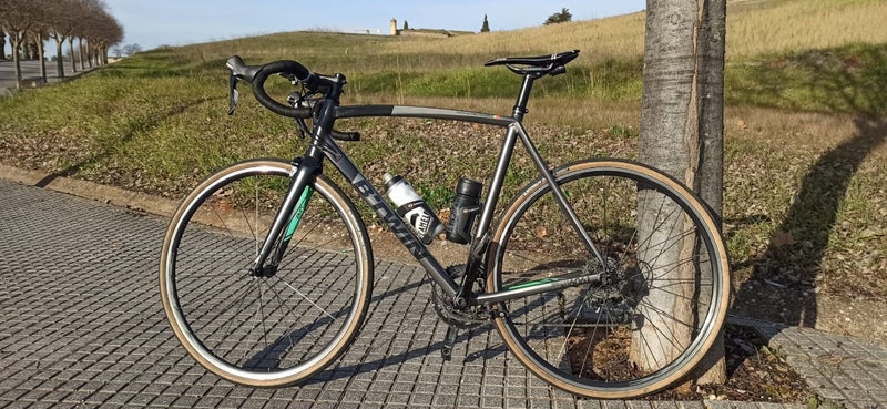 Btwin ultra AF 700 