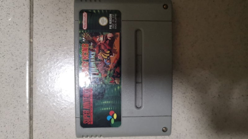 Donkey Kong Country 1. Nintendo SNES
