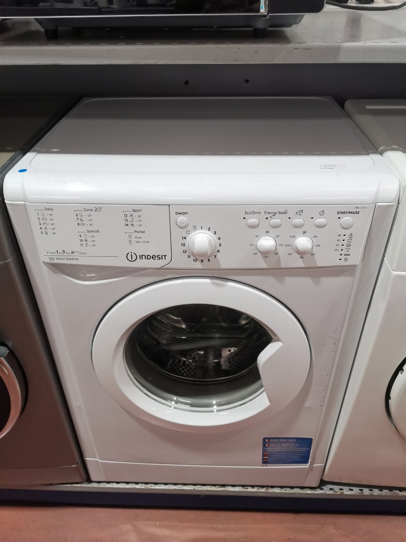 LAVADORA 7KG 239€