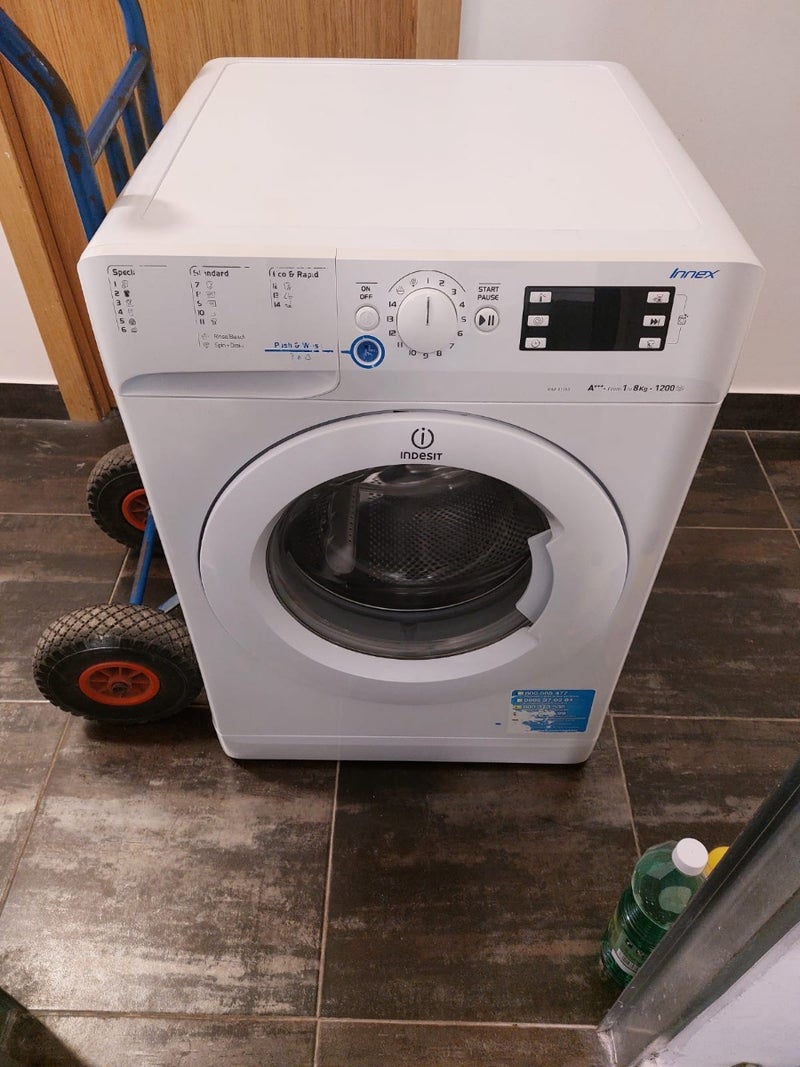 lavadora INDESIT 8 kilos A+ 1200 rpm