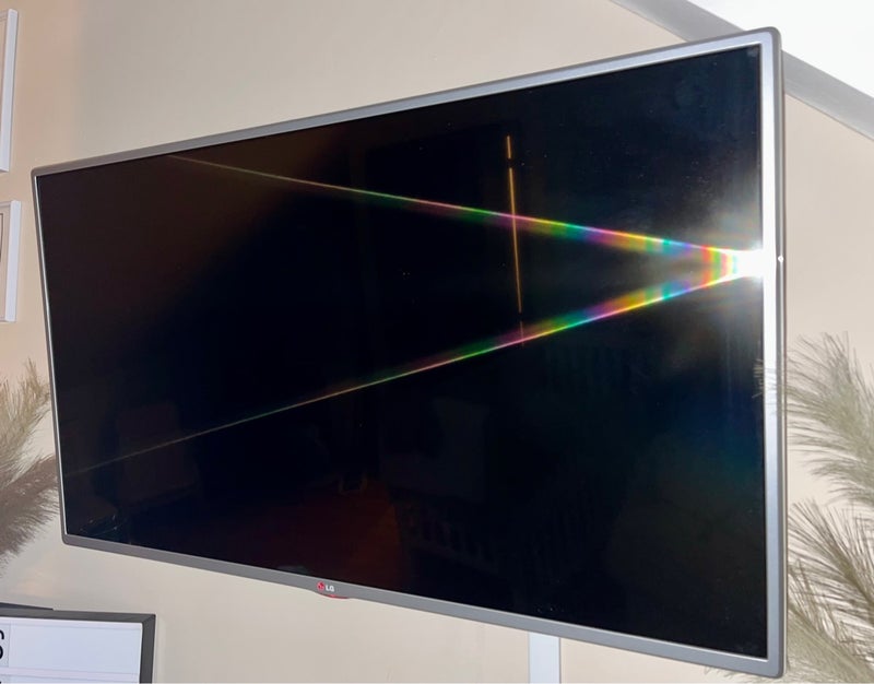 LG 42 con Smart TV  y wifi (Full HD)
