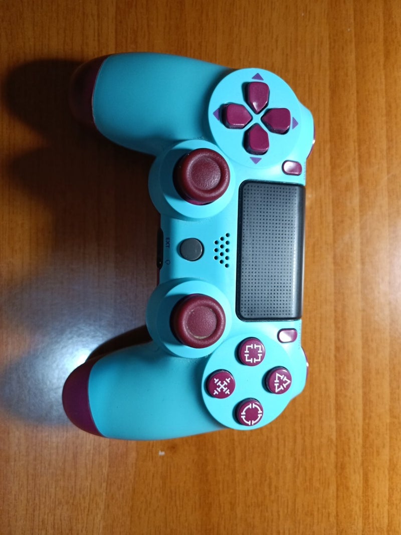 Mando PS4 genérico.