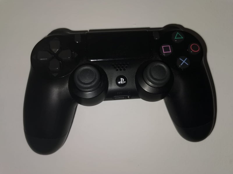 Mando PS4 Poco uso 