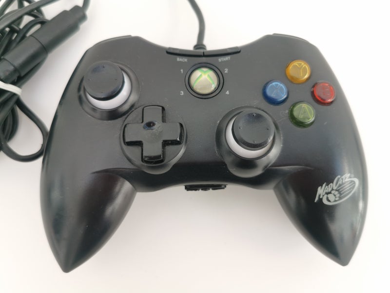 Mando Xbox 360s Gamepad Mad Catz con cable Negro
