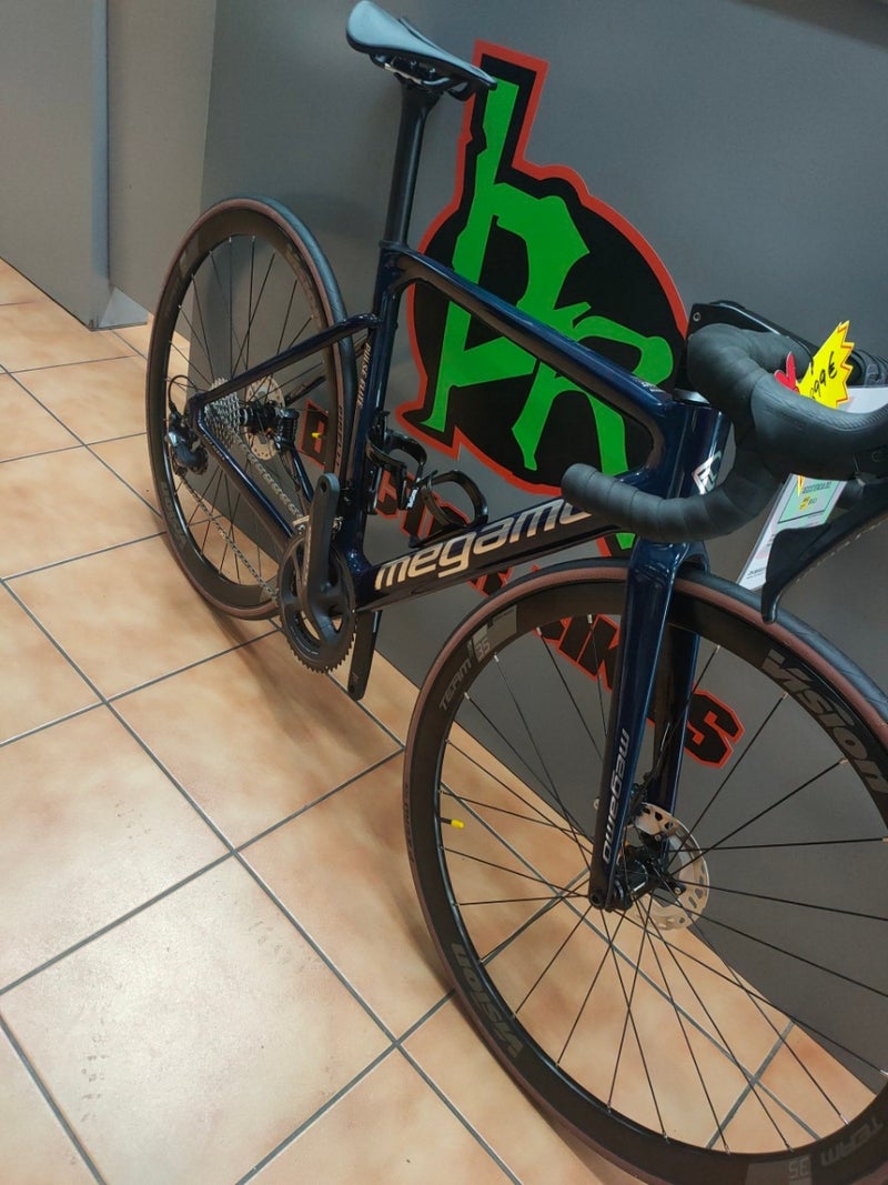 mega pulse 10 2022, talla S nueva