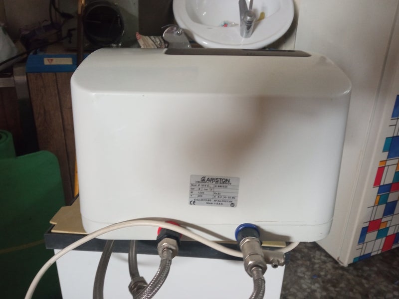 mini termo eléctrico