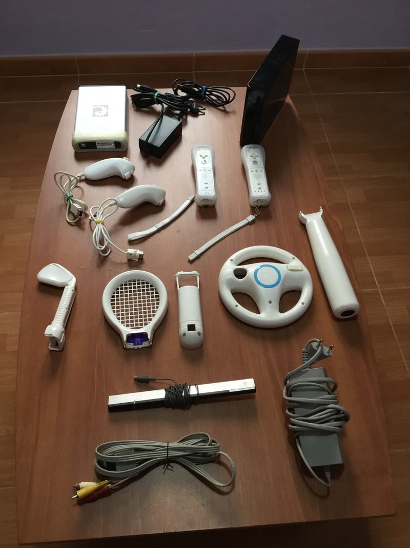 NINTENDO WII, MUCHOS JUEGOS Y EXTRAS.