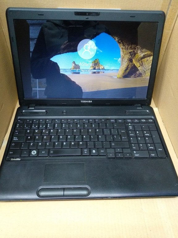 Ordenador portatil TOSHIBA SATELLITE (766)
