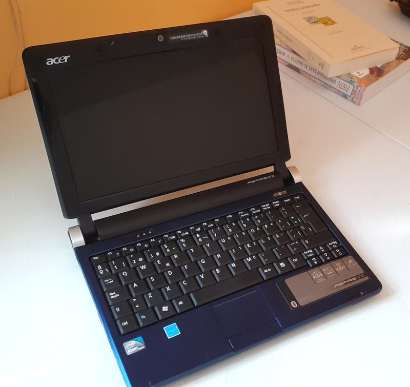 Ordenador portátil Acer Aspire One con disco SSD