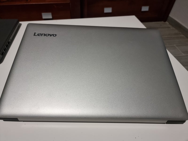 Ordenador portátil Lenovo Ideapad 330