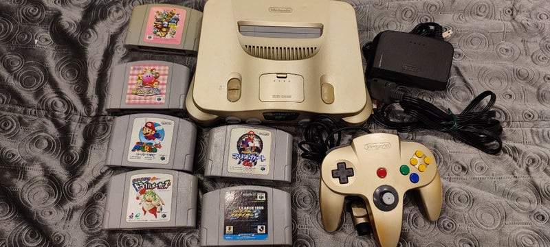 pack Nintendo 64 gold