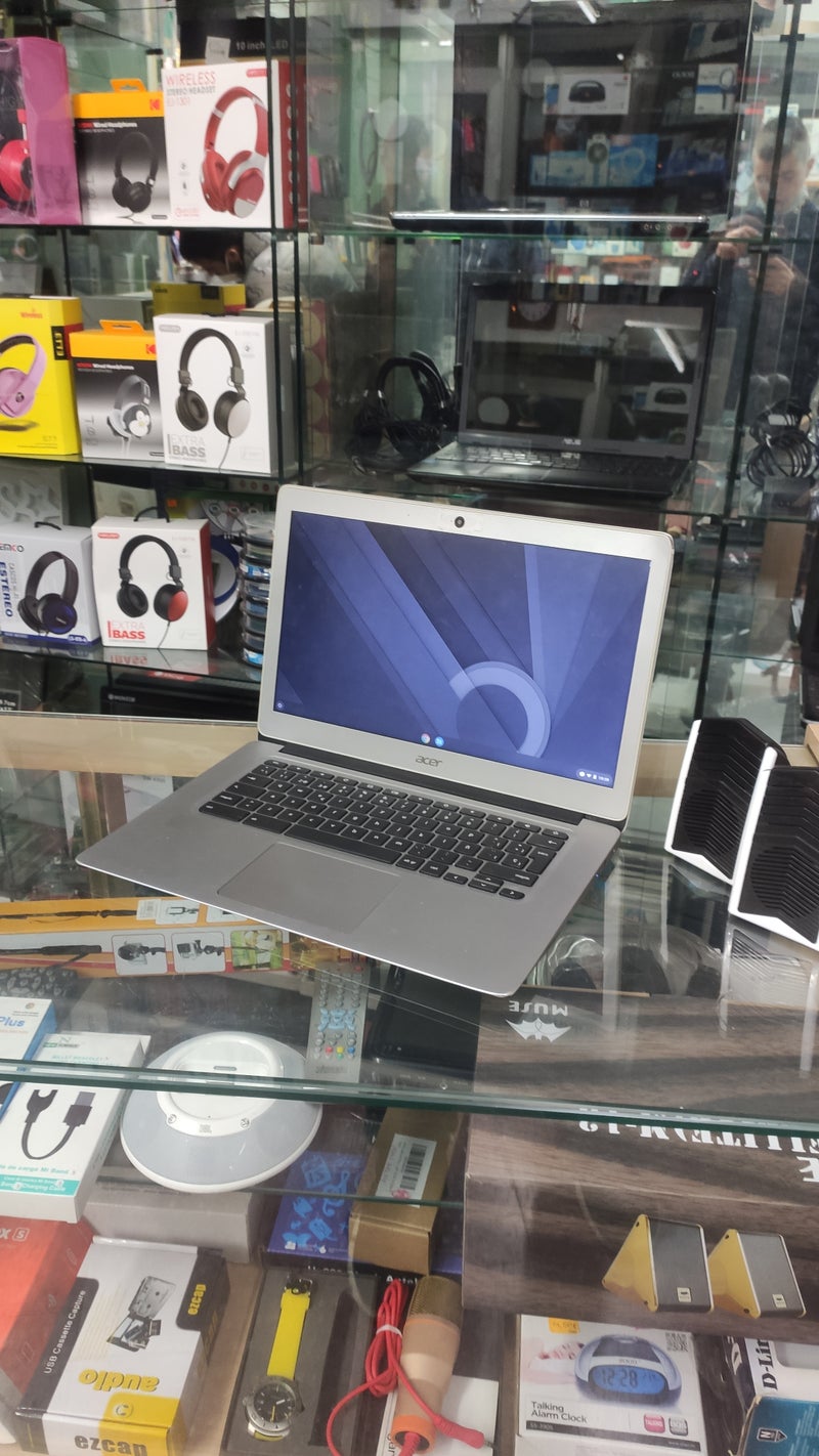 Portatil Acer Intel Celeron | 2GB | 14