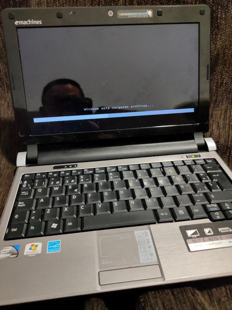portátil emachines kav60