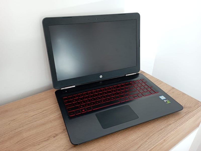 portátil HP gaming 15,6 pulgadas