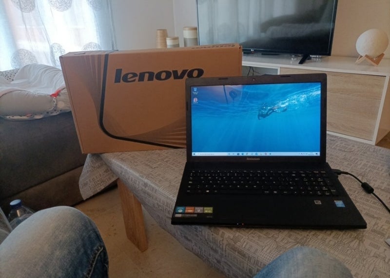 Portátil Lenovo Intel Core i7