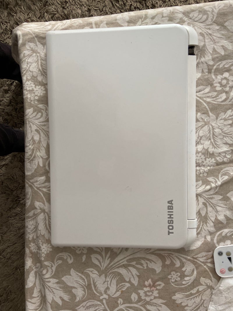 Portátil toshiba para piezas 