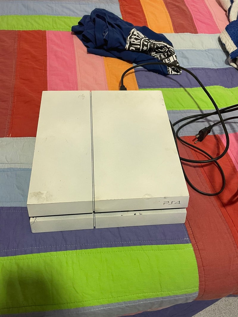 PS4 500GB con mando