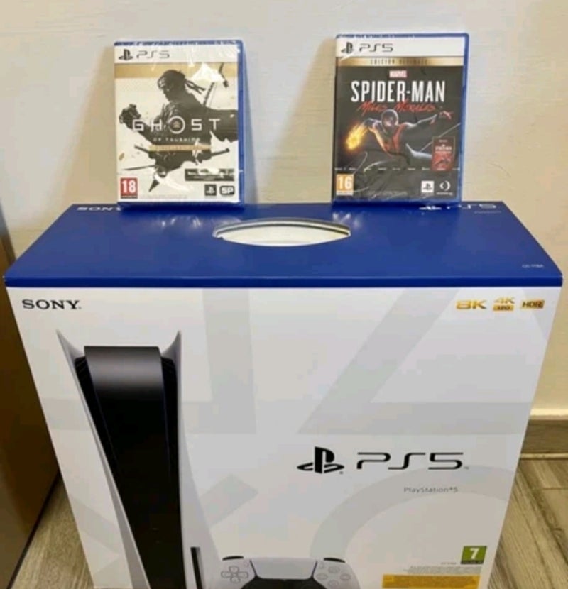 PS5 825GB