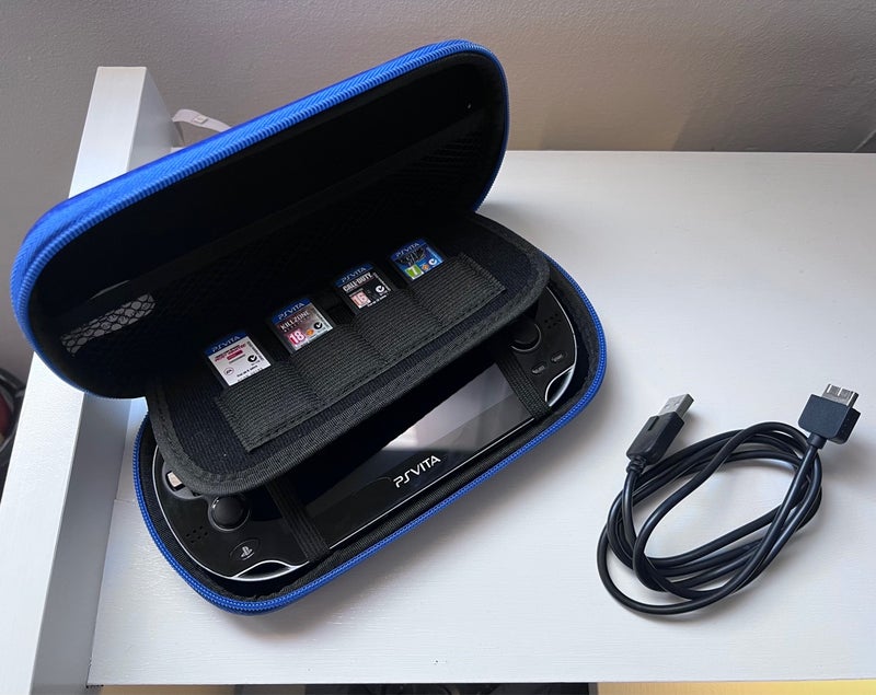 Ps vita OLED con juegos y accesorios