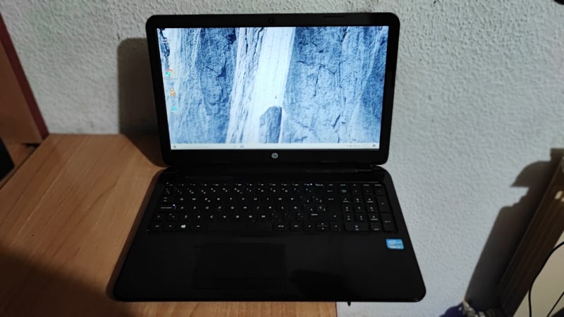 Se vende portátil Hp I3 