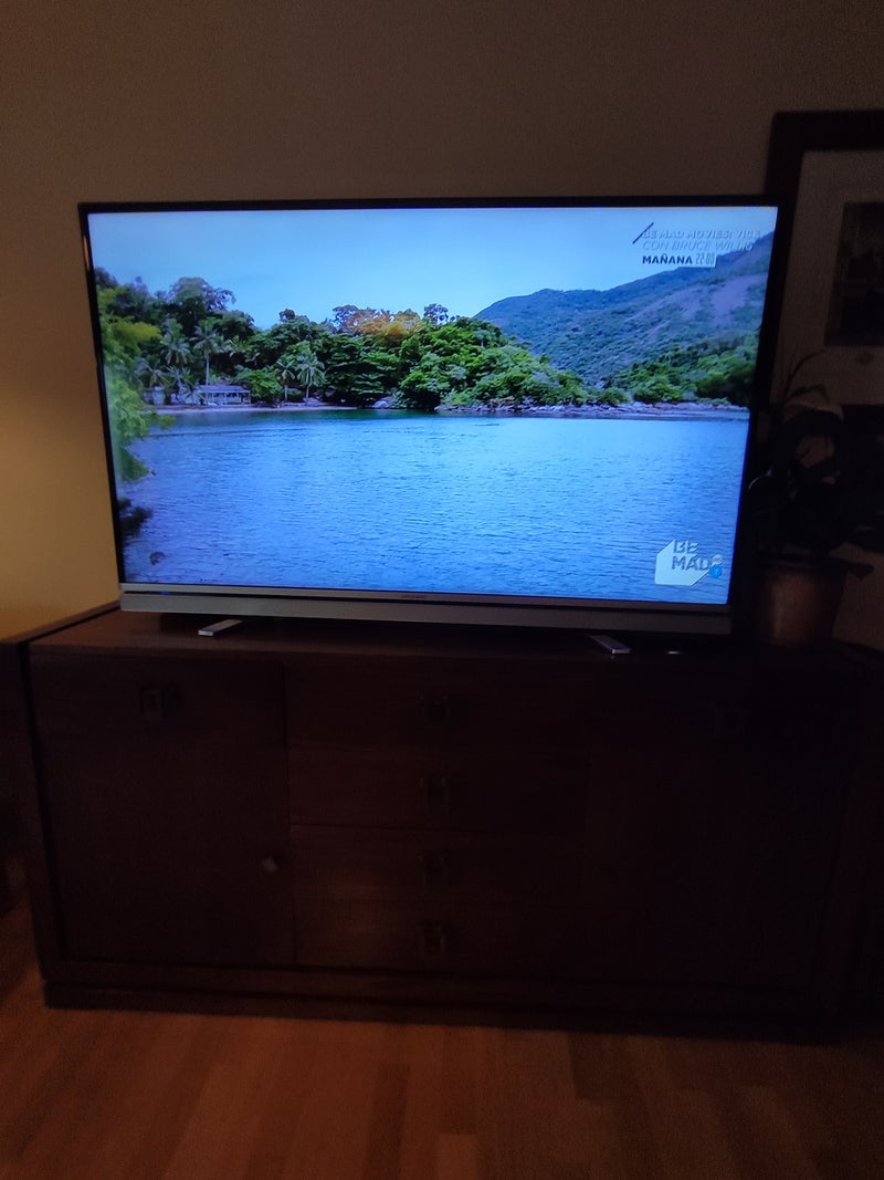 Smart Tv GRUNDIG 55 VLE 6621 BP Full HD