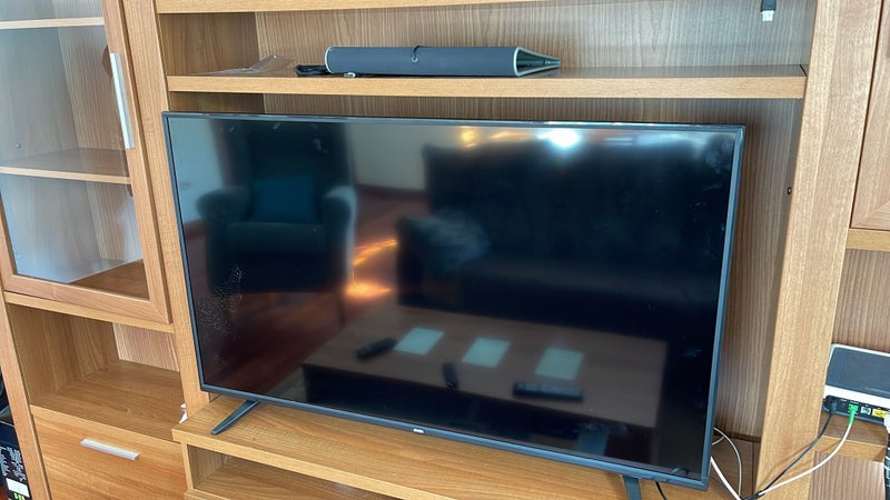 Televisión 250 SVAN 50 pulgadas.
