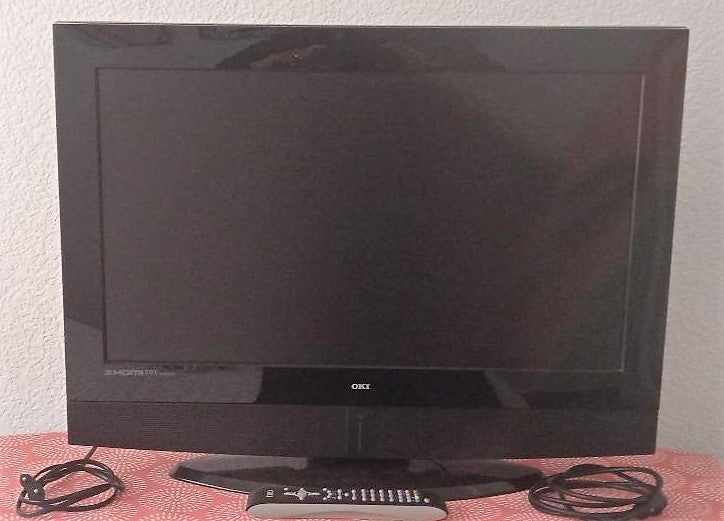 Televisión OKI de 26 pulgadas + mando