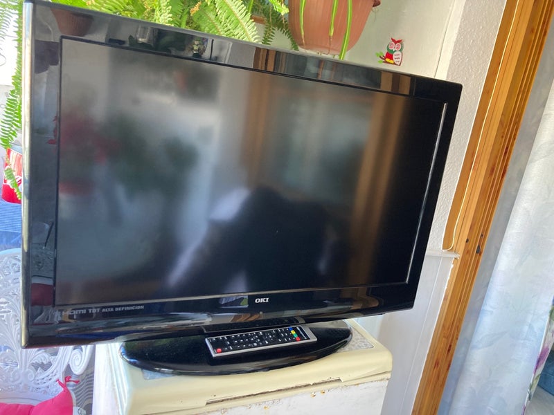 Televisión Oki Hdmi TDT ALTA DEFINICIÓN, 32