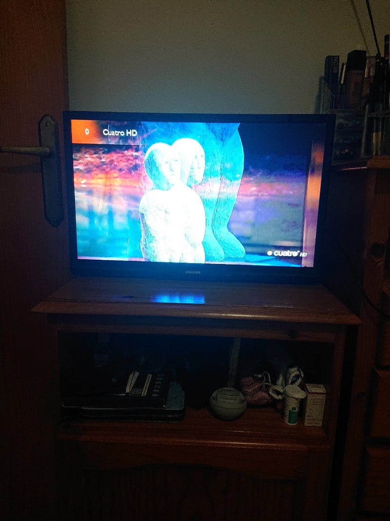 TELEVISIÓN PHILIPS 22 PULGADAS FULL HD - 100HZ. 