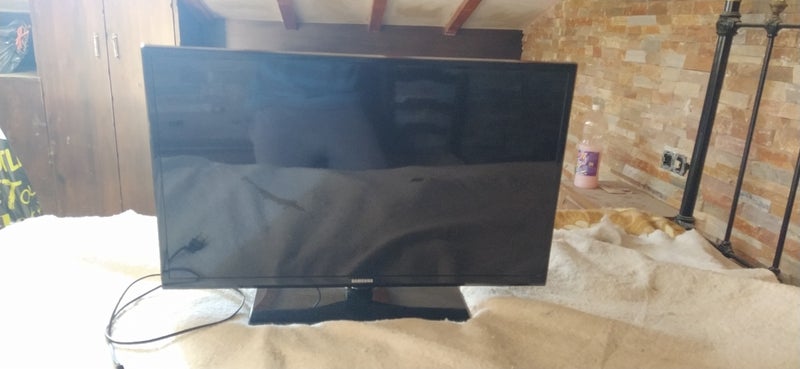 Televisión Samsung HD 32' ue32eh4003