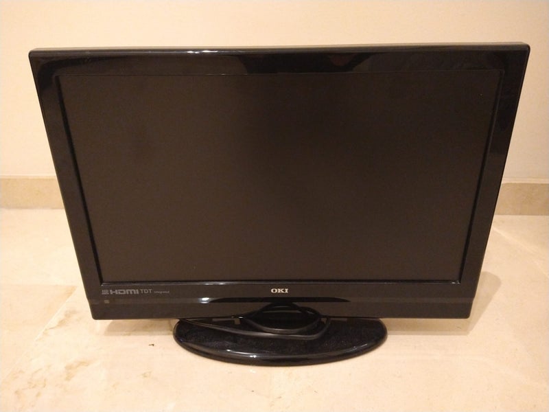 TELEVISION MARCA OKI 19 PULGADAS 