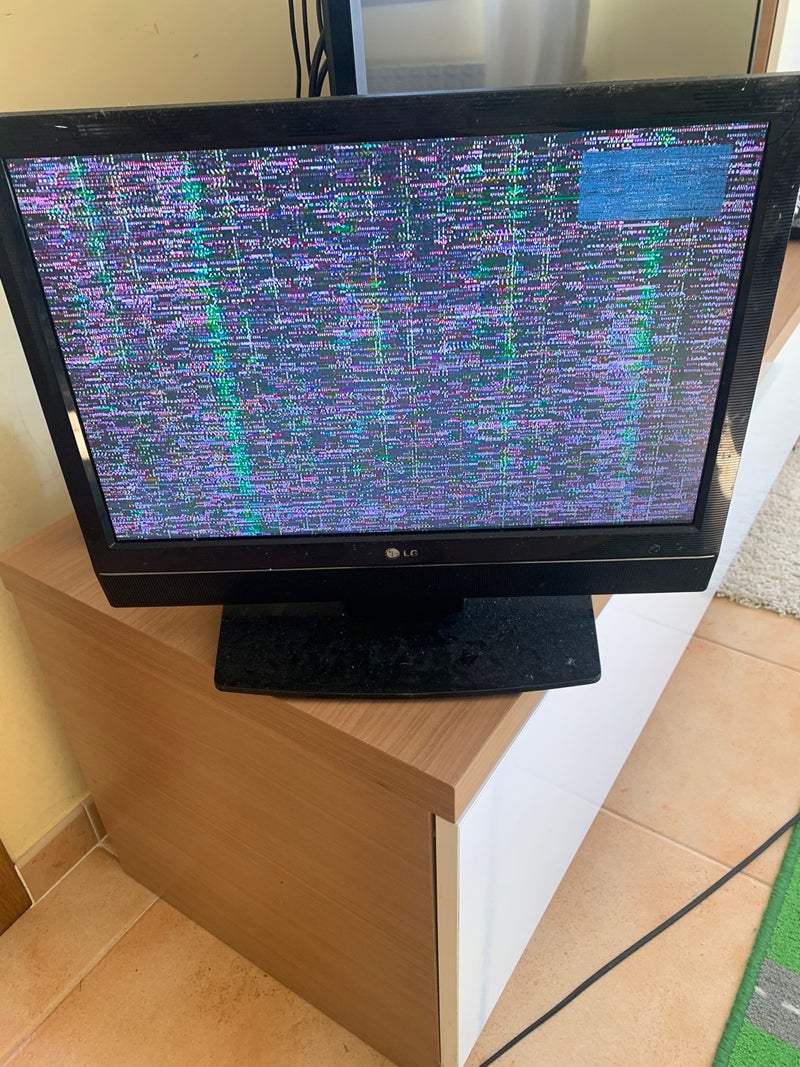 Televisor LG 19 pulgadas. 