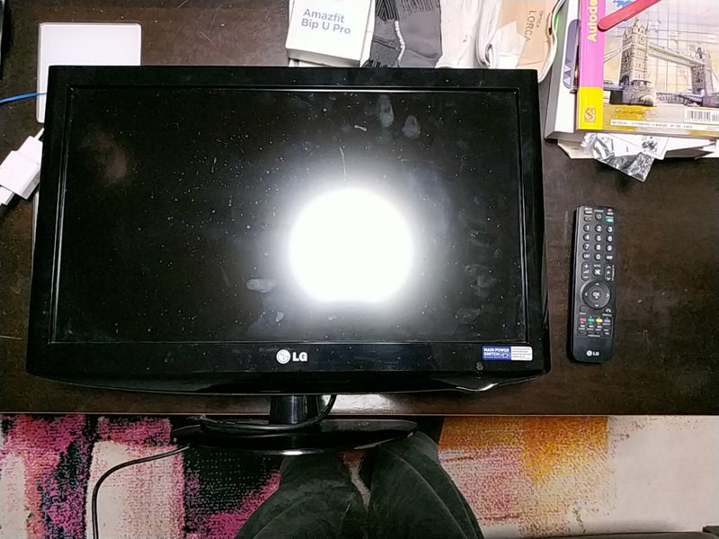 Televisor LG 22LH2000-ZA 24